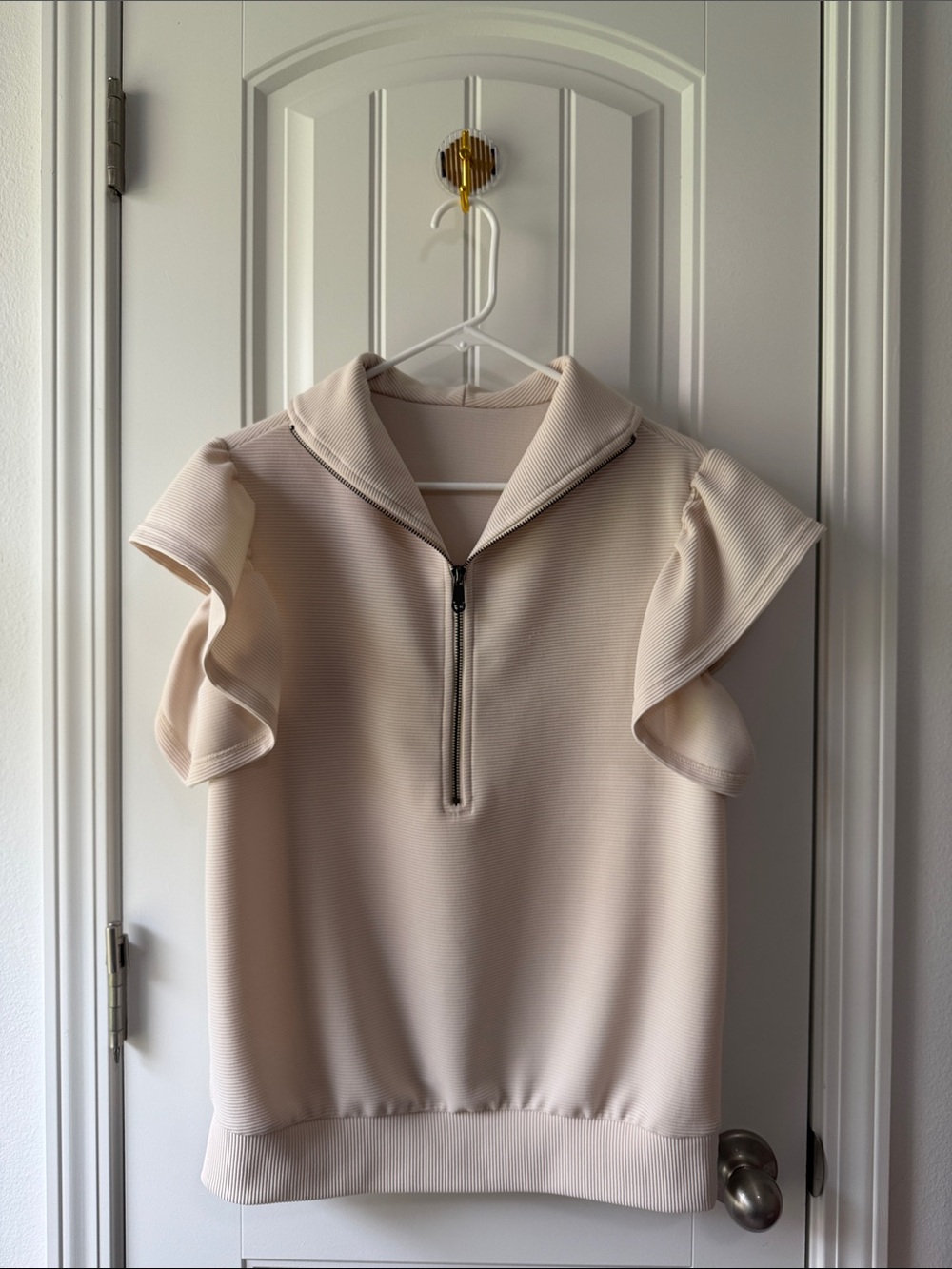 Cream Ribbed Short-Sleeve Blouse W/ Matching Cream Cropped Pants
